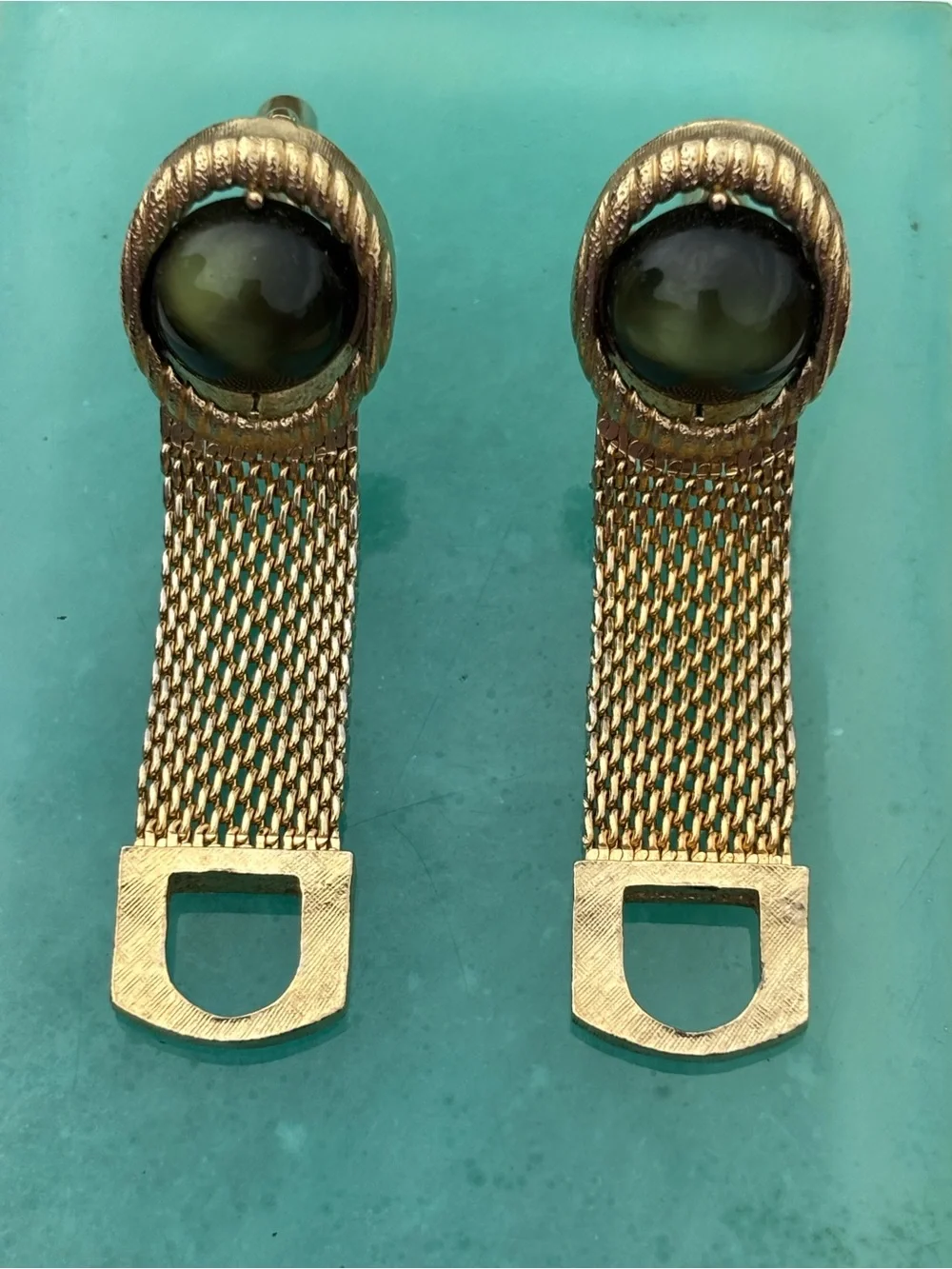 Vintage SWANK Gold Tone Mesh Wrap Cufflinks Green Cabochon Mid Century Mad Men